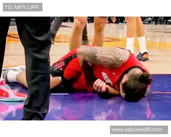 乌度卡调侃狄龙全场互动揭秘两人赛场幽默瞬间