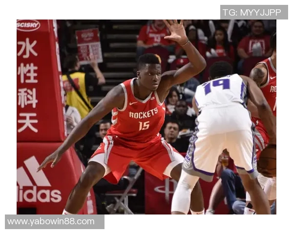 吉莱斯皮半场表现出色三分球命中率高达57贡献12分1助攻1封盖 吉莱斯皮半场表现出色三分球命中率高达57贡献12分1助攻1封盖