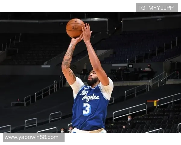 基德透露浓眉小腿恢复良好今日缺阵因健康问题而非伤病 基德透露浓眉小腿恢复良好今日缺阵因健康问题而非伤病