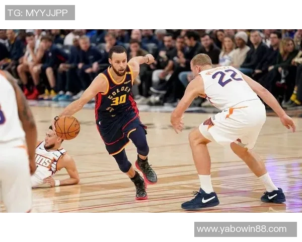 库里谈追梦被驱逐事件称更衣室认为裁判判罚不公