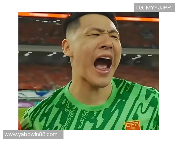 草皮质量堪忧王大雷呼吁大家共同维护主场草坪环境